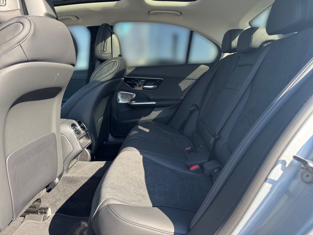 Mercedes-Benz C 300 2024