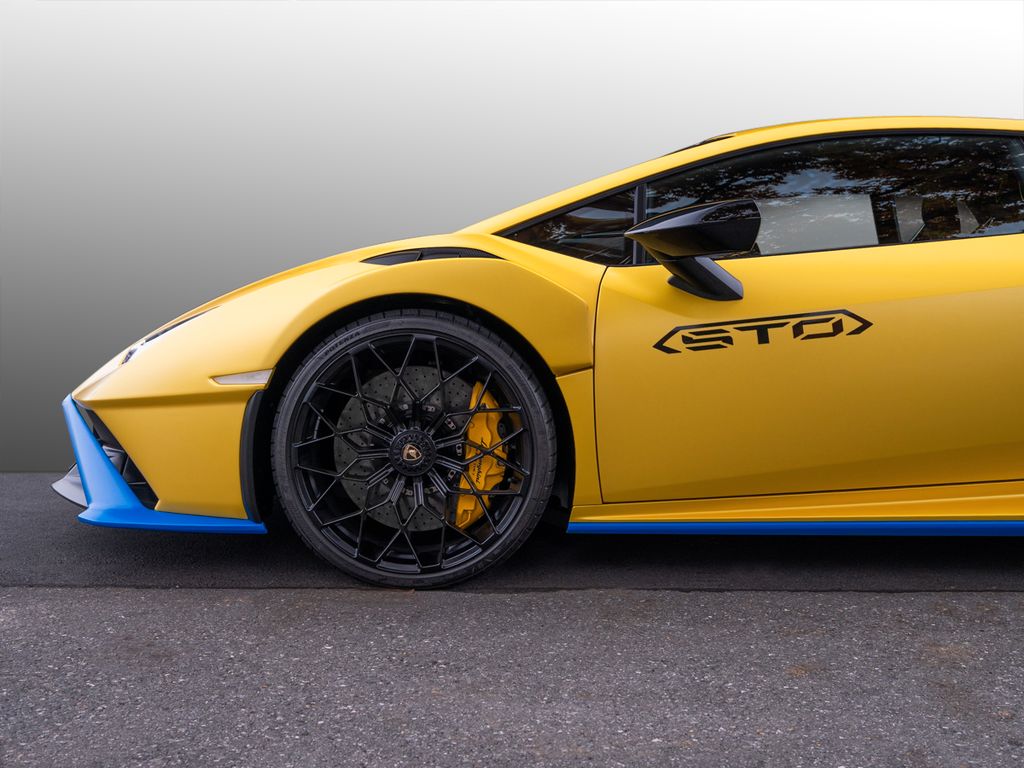 Lamborghini Huracán 2023