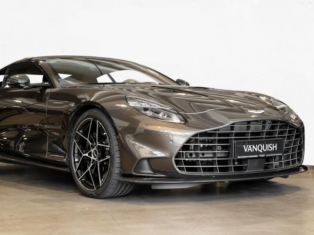 Aston Martin Vanquish 2025