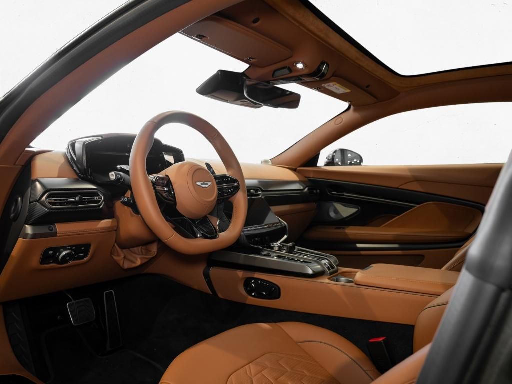 Aston Martin Vanquish 2025