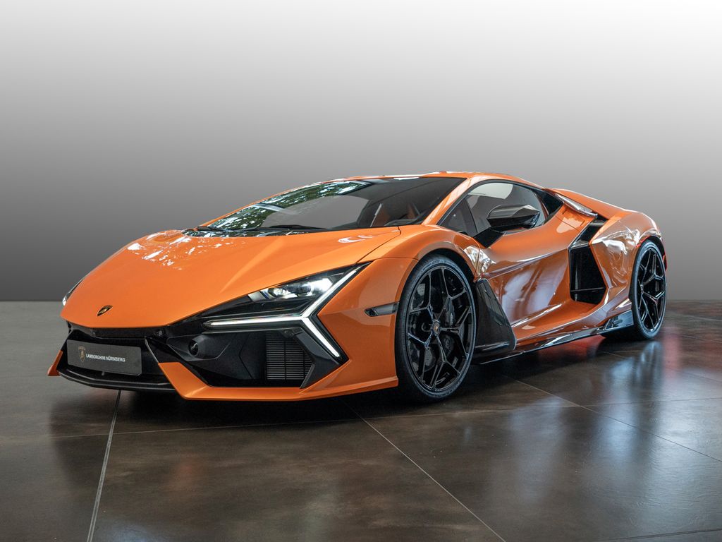 Lamborghini Revuelto 2025
