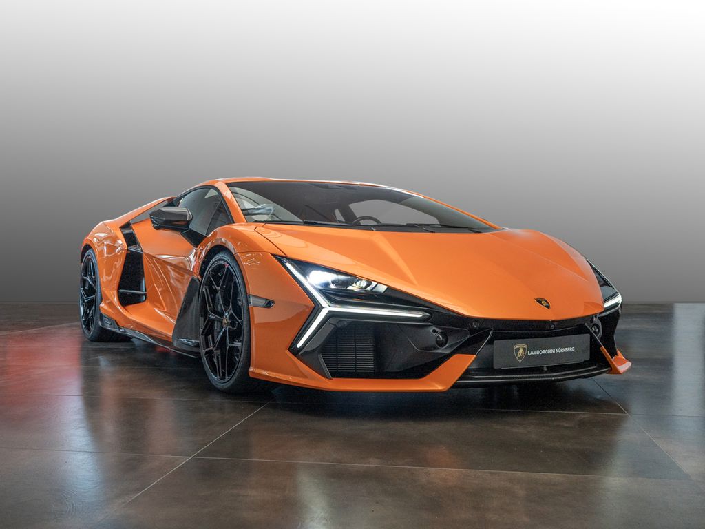 Lamborghini Revuelto 2025