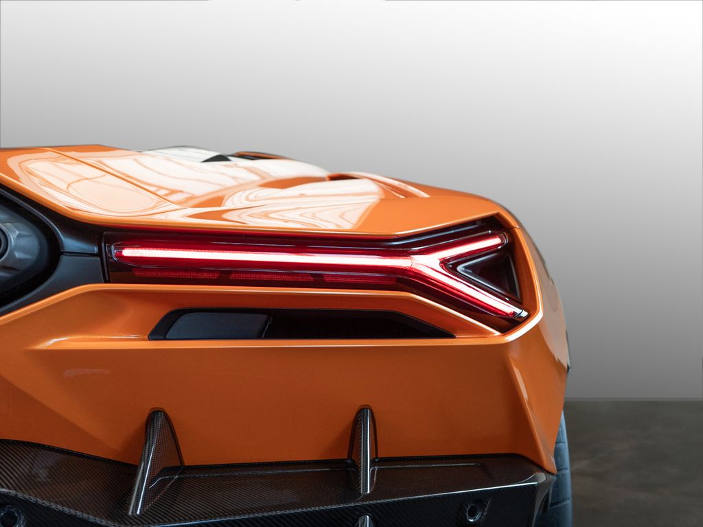 Lamborghini Revuelto 2025