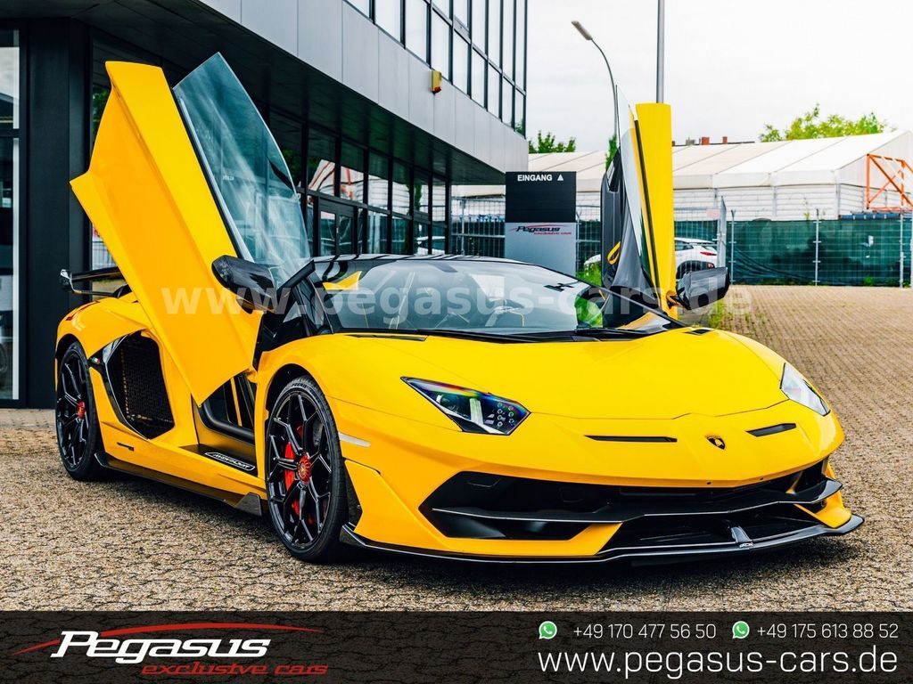 Lamborghini Aventador 2020