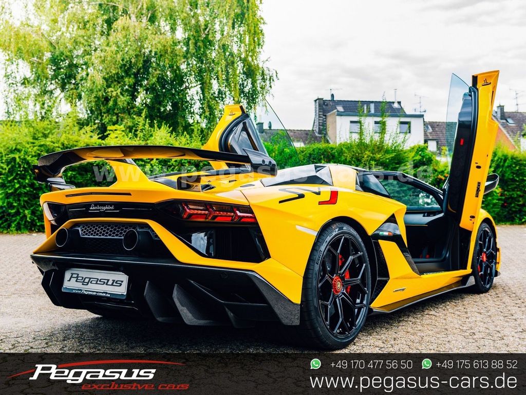 Lamborghini Aventador 2020