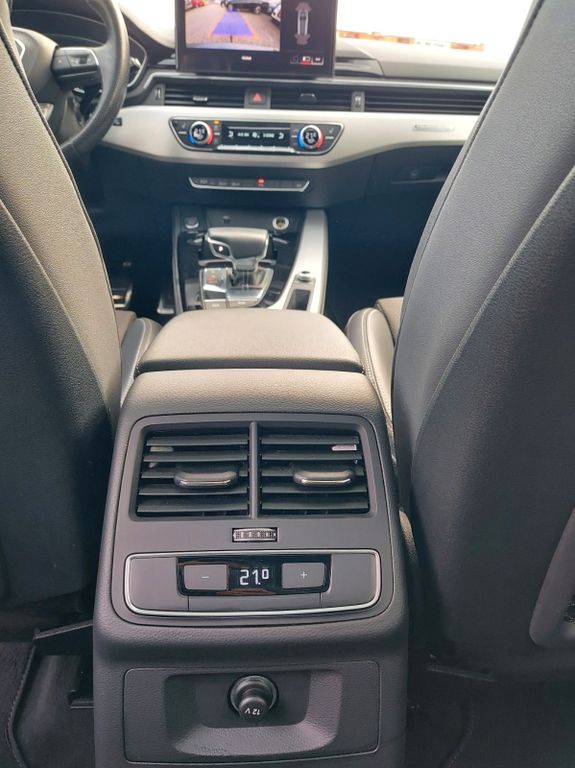 Audi A4 2021