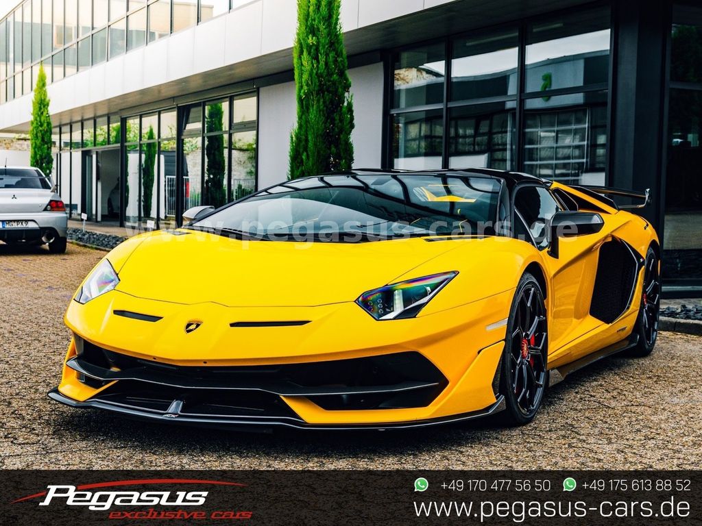 Lamborghini Aventador 2020