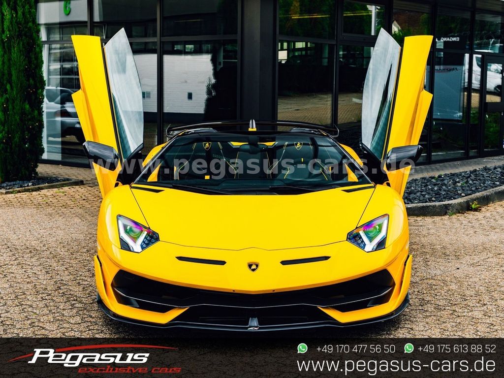 Lamborghini Aventador 2020