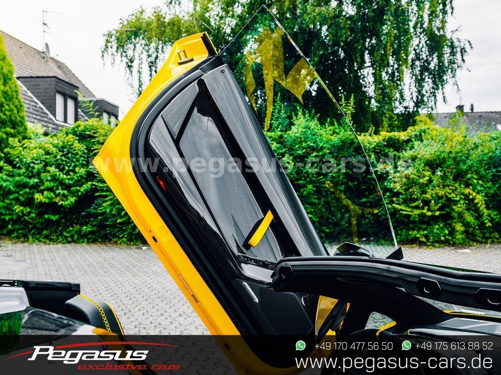 Lamborghini Aventador 2020