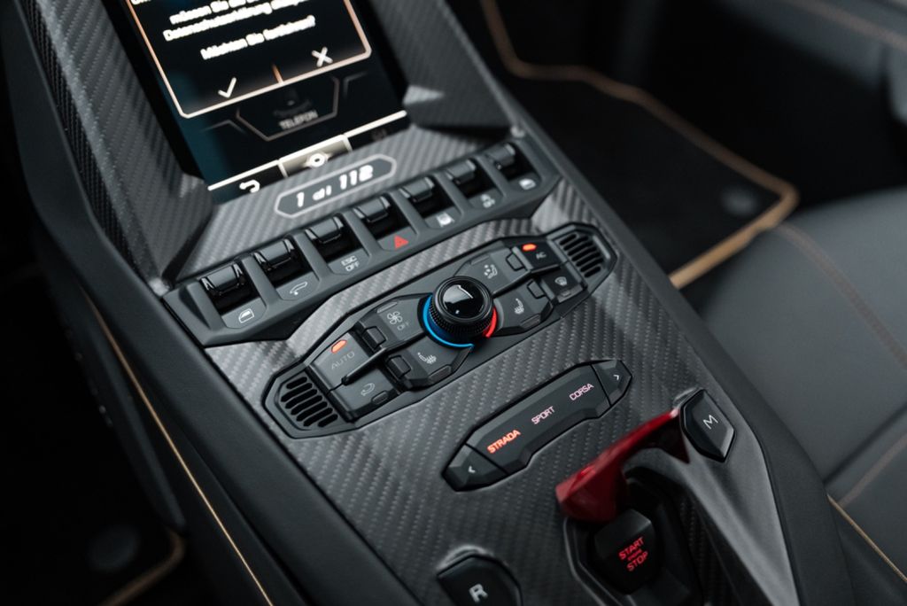 Lamborghini Countach 2022