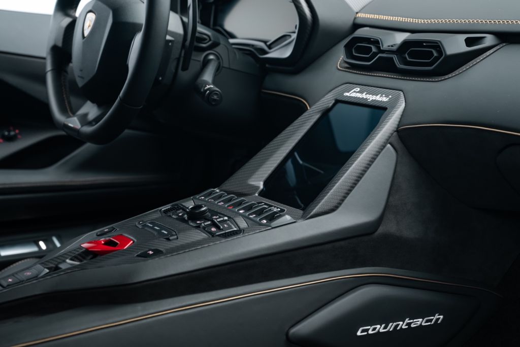 Lamborghini Countach 2022