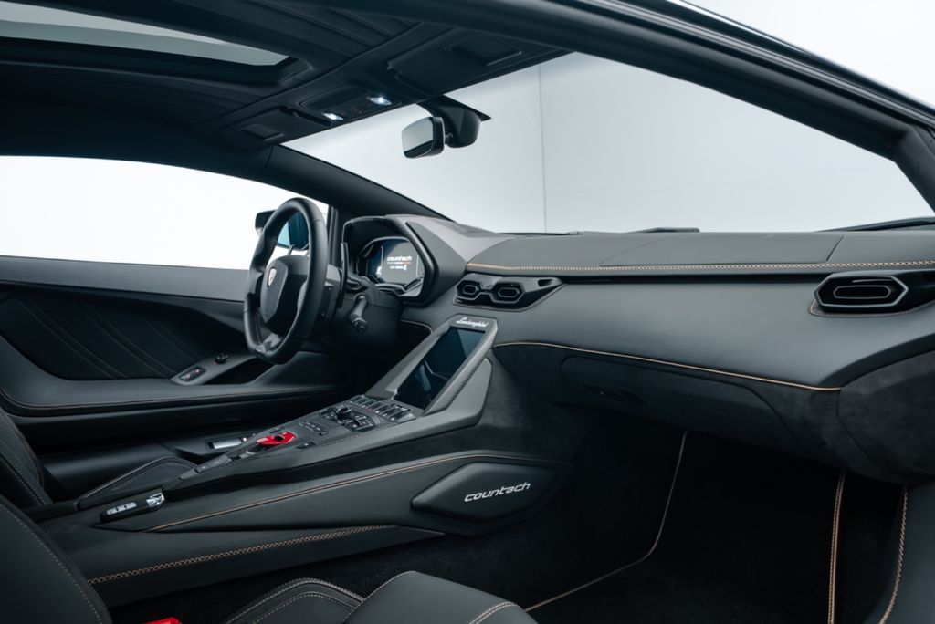 Lamborghini Countach 2022