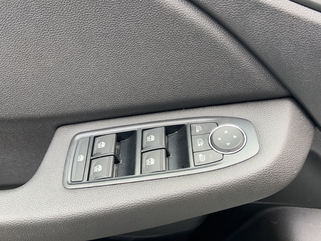 Mitsubishi Colt 2025