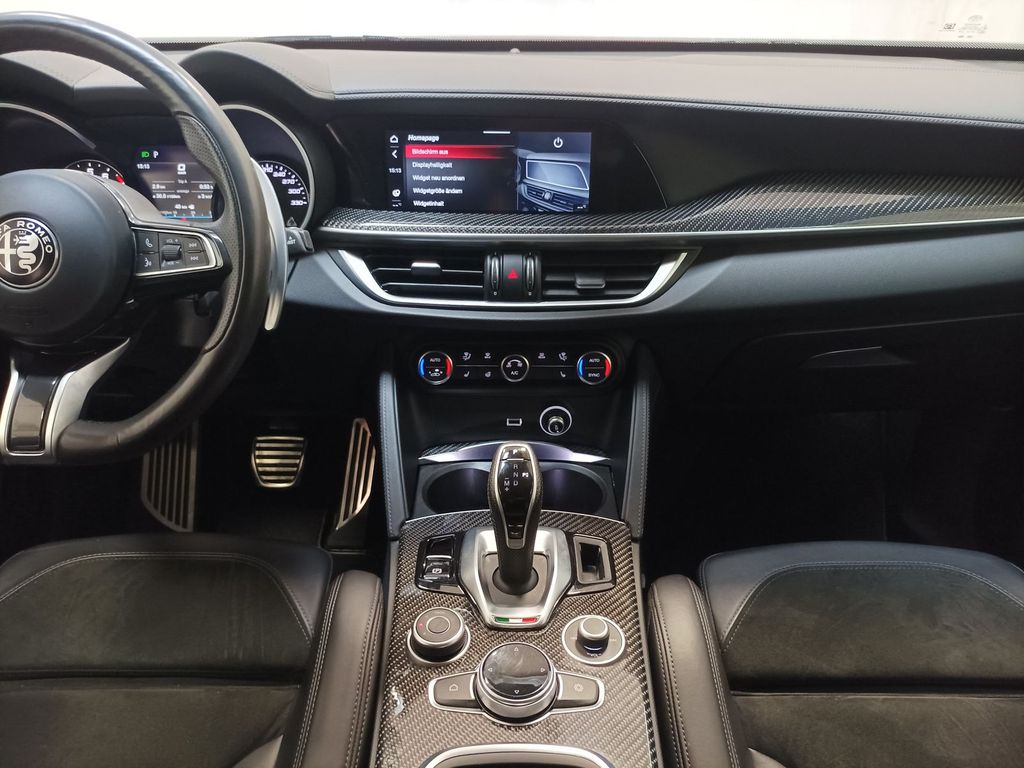 Alfa Romeo Stelvio 2021