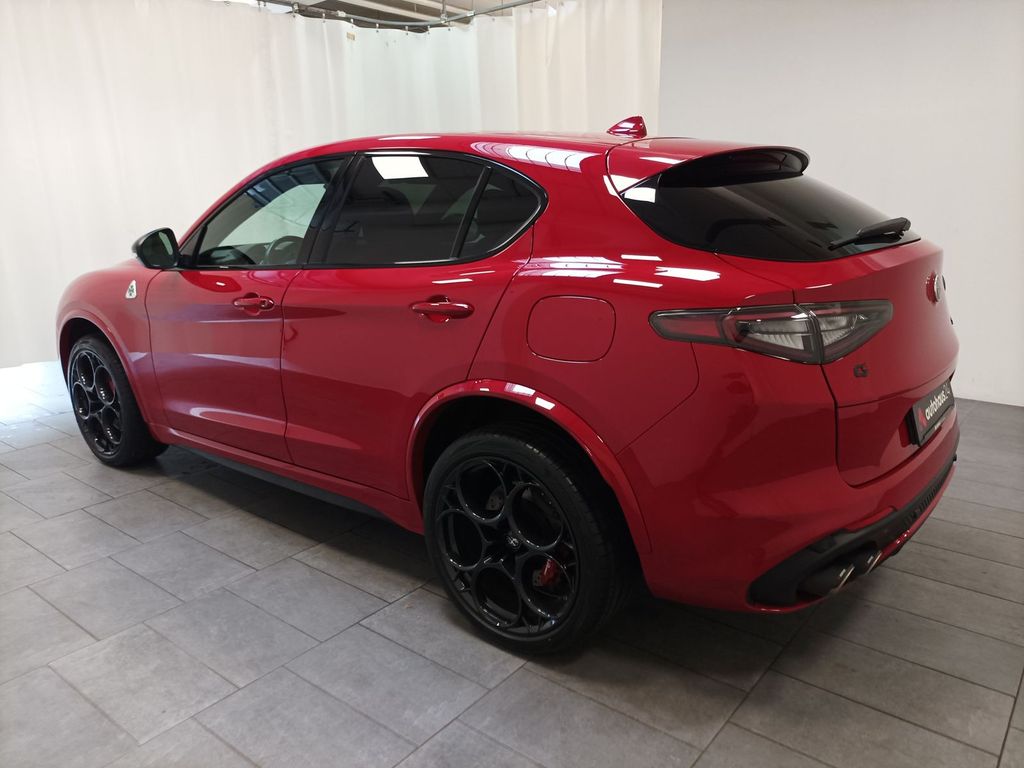 Alfa Romeo Stelvio 2021