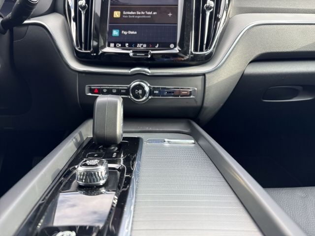 Volvo XC60 2025