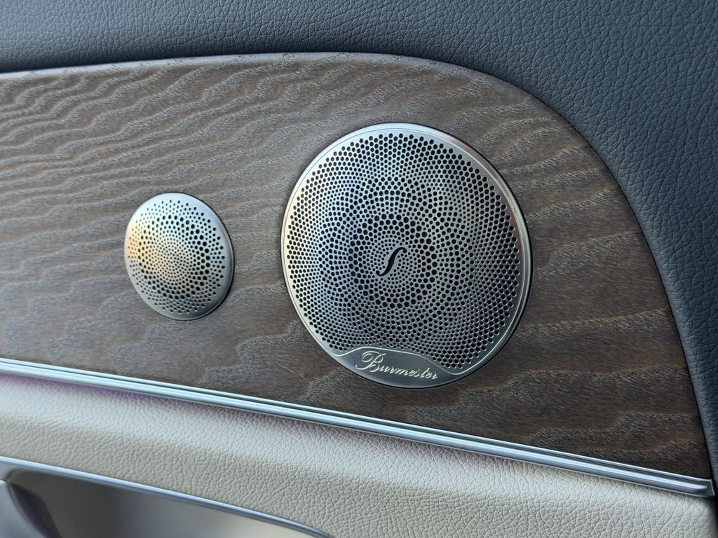 Mercedes-Benz E 300 2022