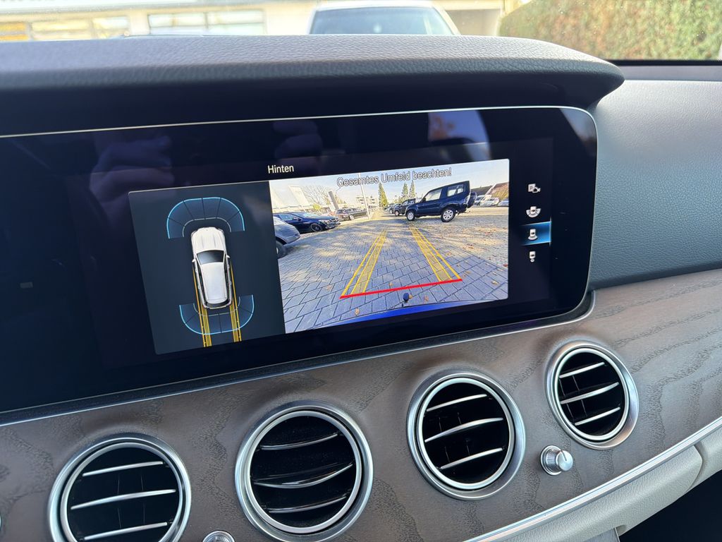 Mercedes-Benz E 300 2022