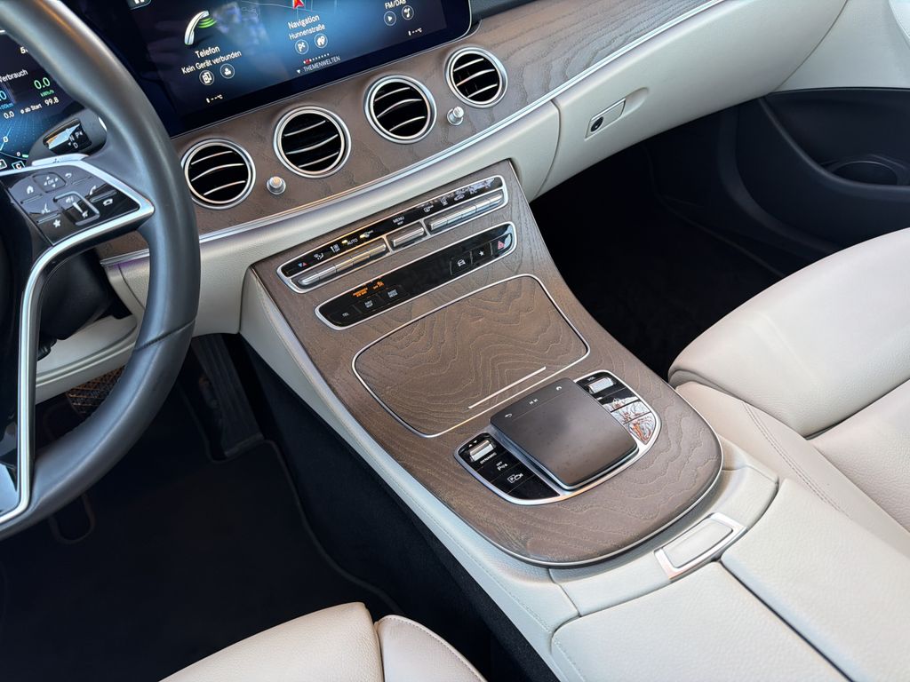 Mercedes-Benz E 300 2022