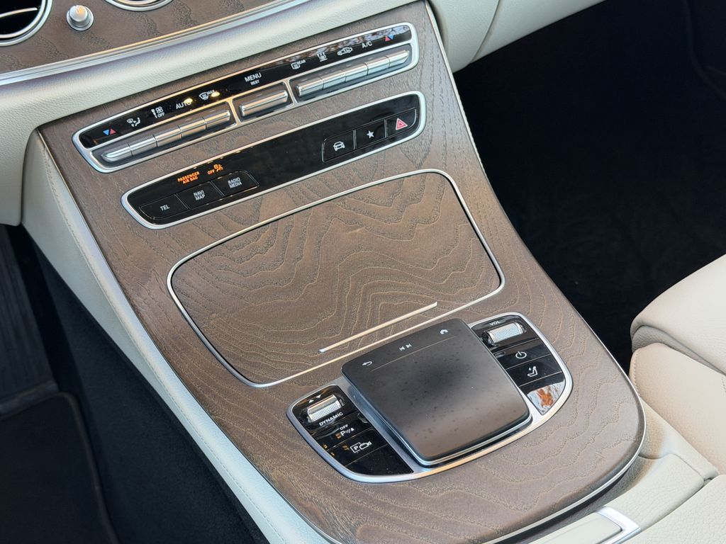 Mercedes-Benz E 300 2022