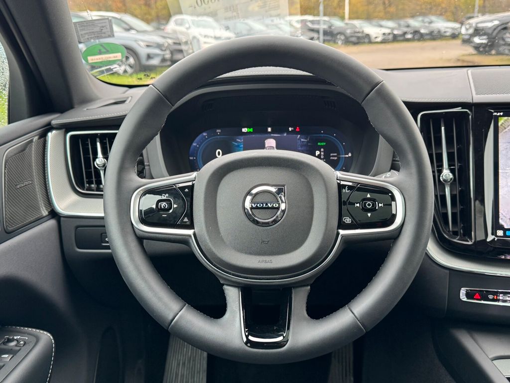 Volvo XC60 2025