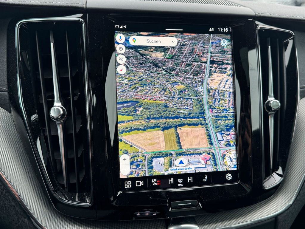 Volvo XC60 2025