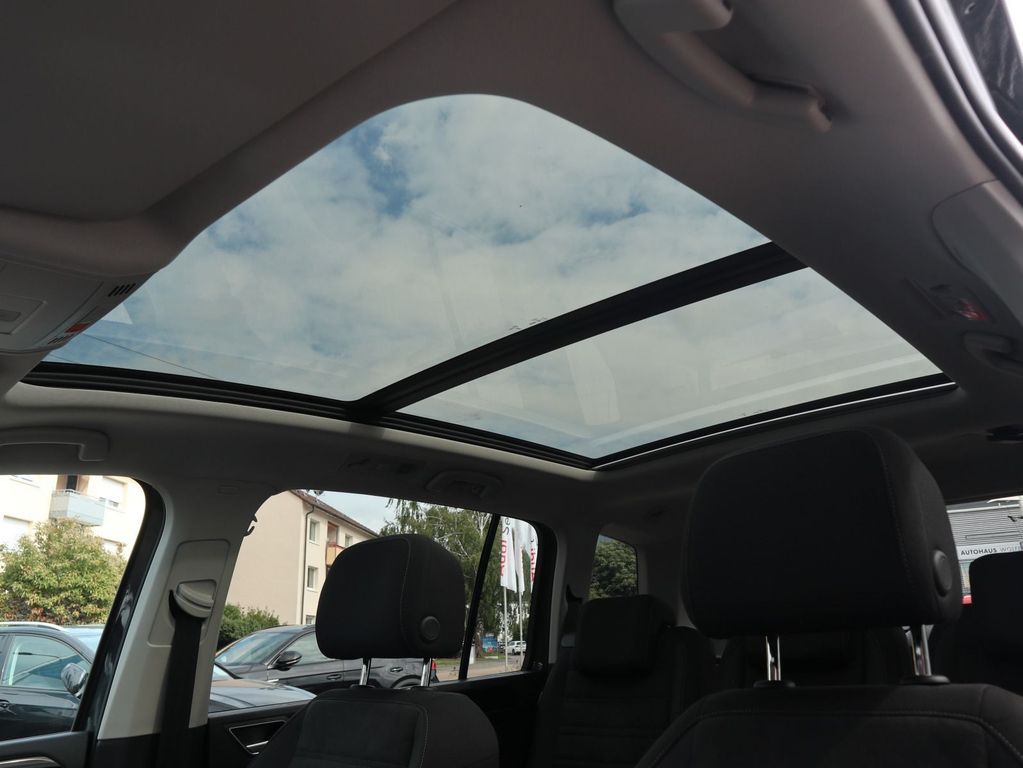 Volkswagen Touran 2025