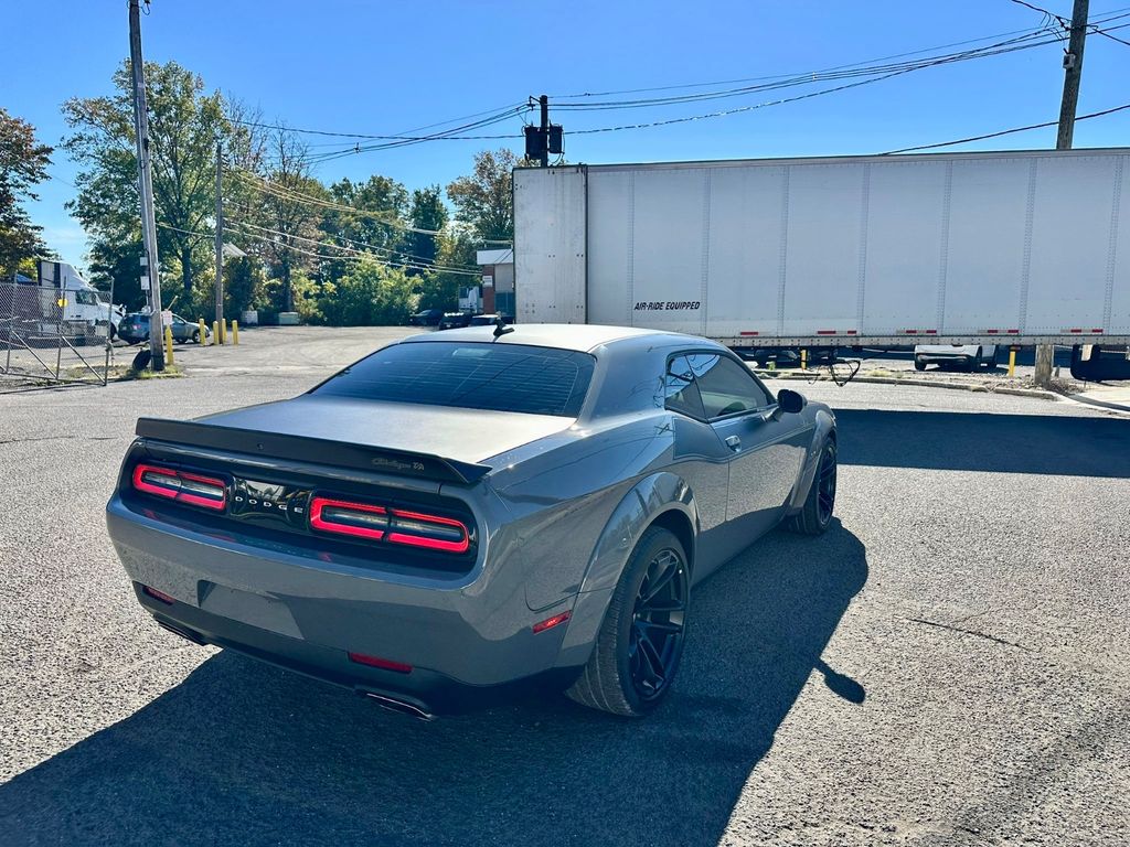 Dodge Challenger 2024