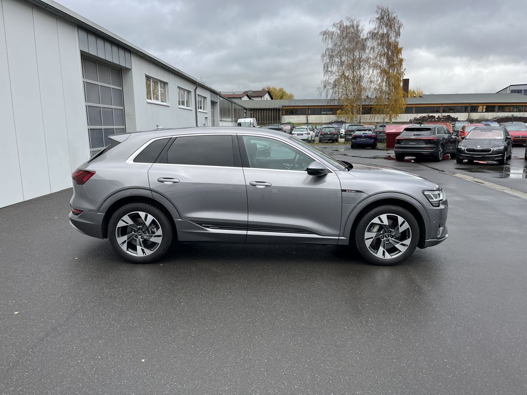 Audi e-tron 2022