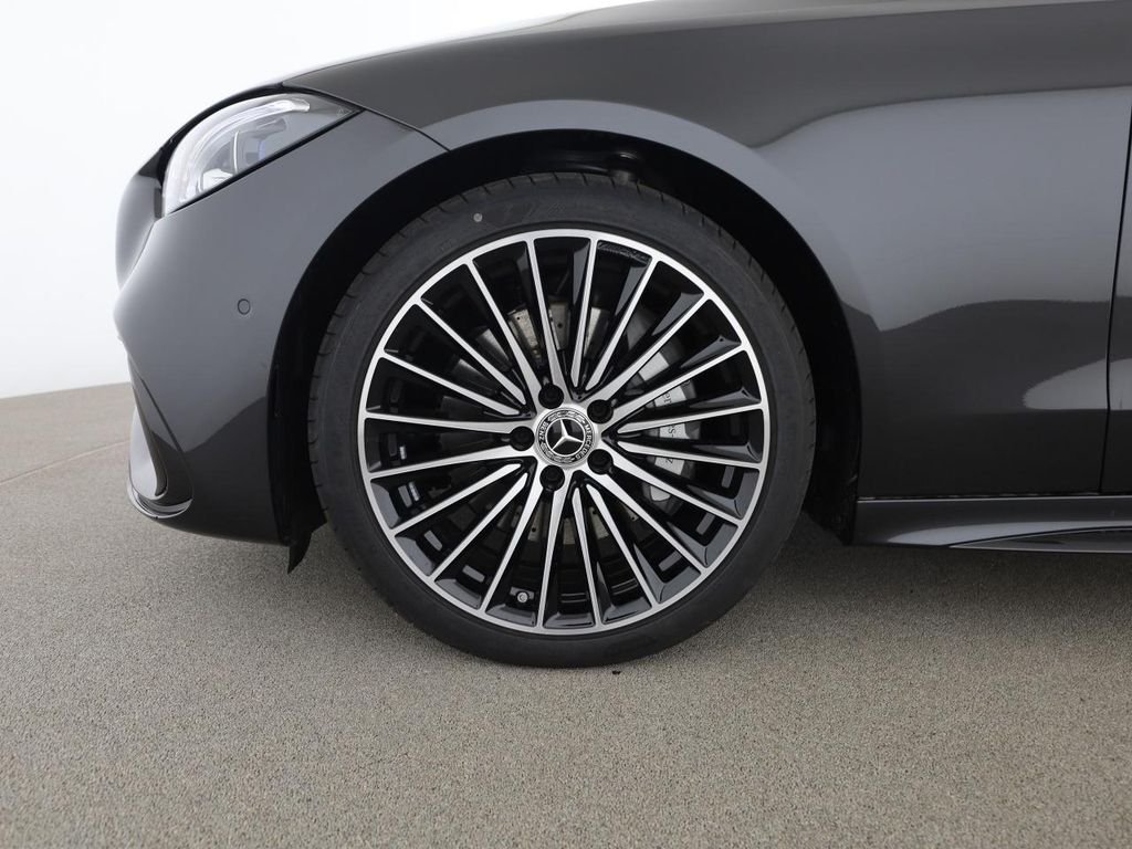 Mercedes-Benz C 220 2025