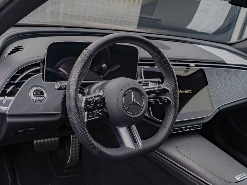 Mercedes-Benz E 300 2025