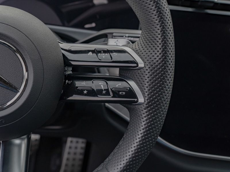 Mercedes-Benz E 300 2025