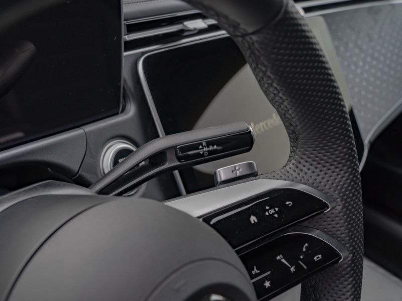 Mercedes-Benz E 300 2025