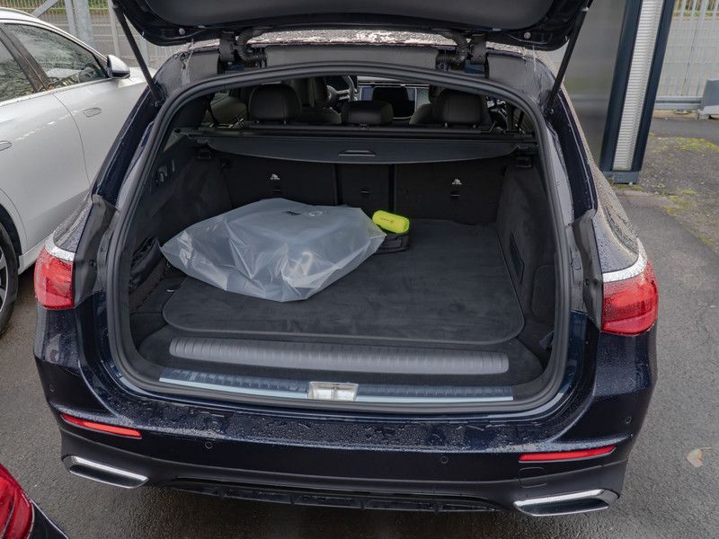 Mercedes-Benz E 300 2025