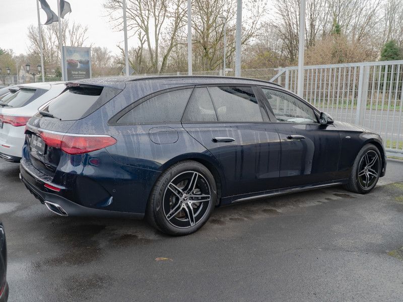 Mercedes-Benz E 300 2025
