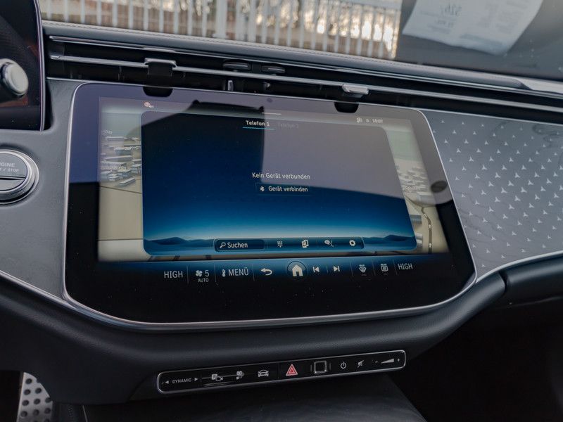 Mercedes-Benz E 300 2025