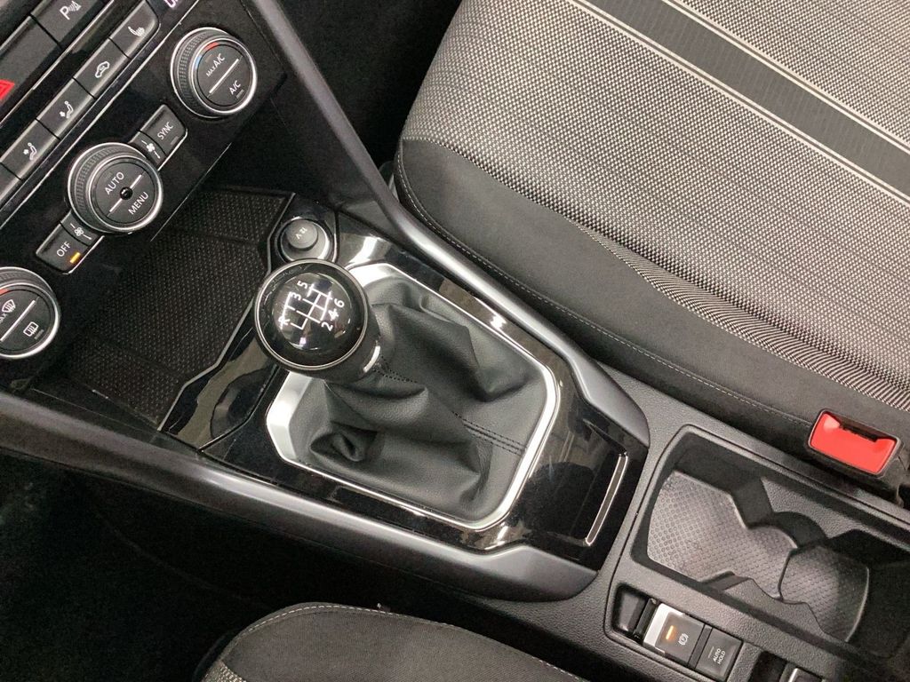 Volkswagen T-Roc 2021