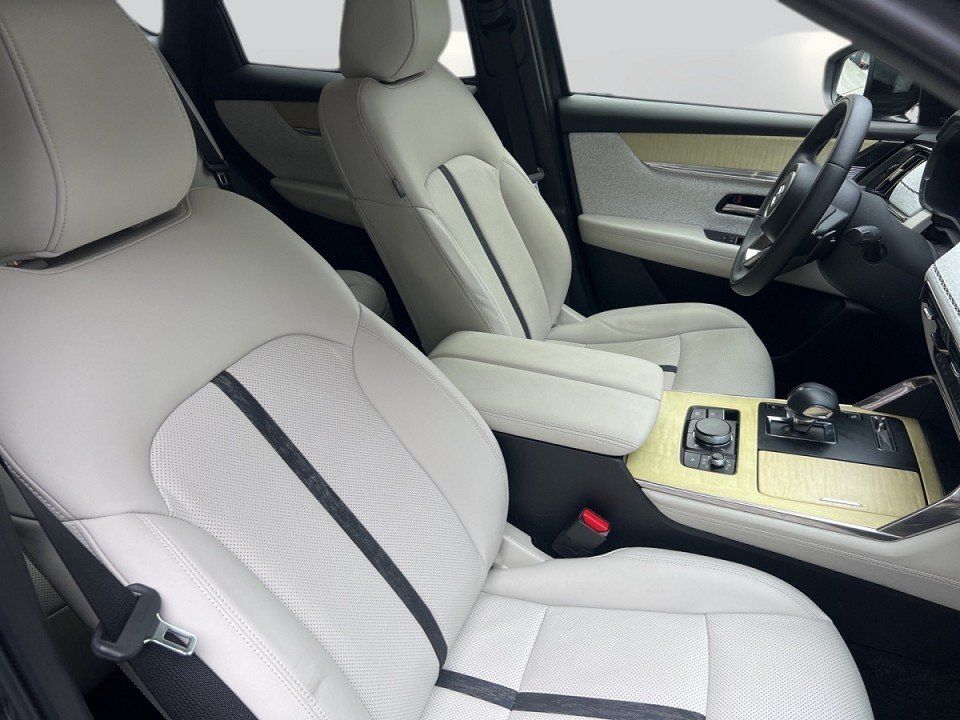 Mazda CX-60 2025