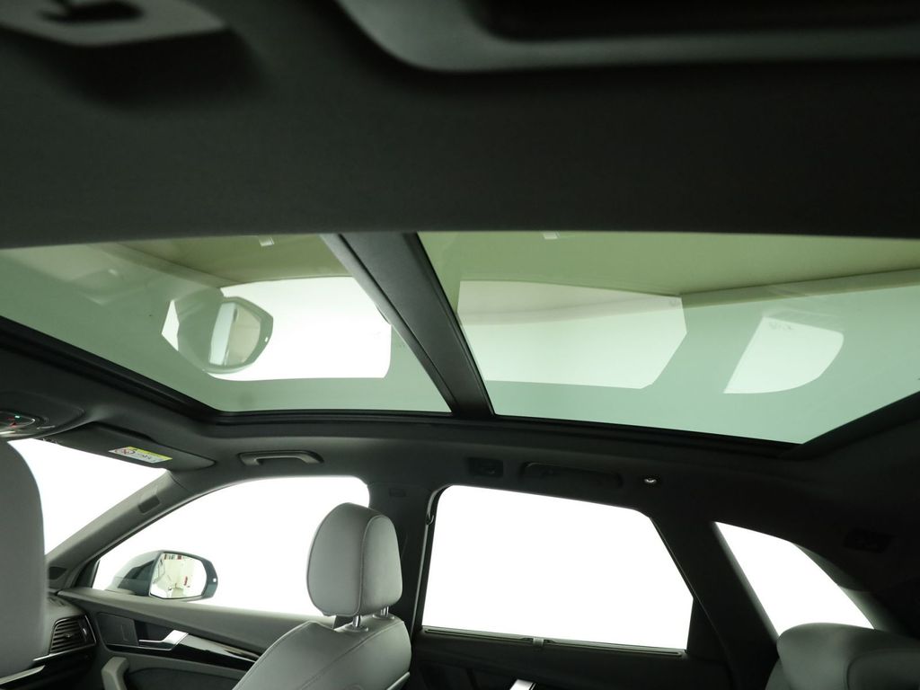 Audi SQ5 2022