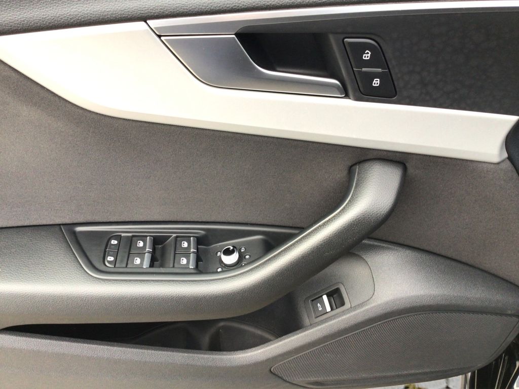 Audi A4 2021