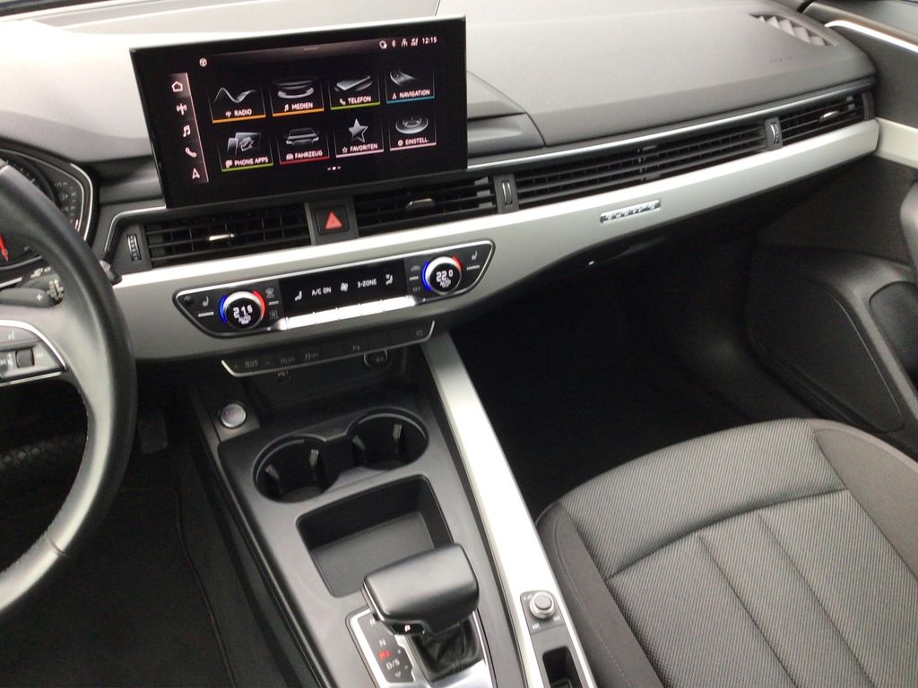 Audi A4 2021