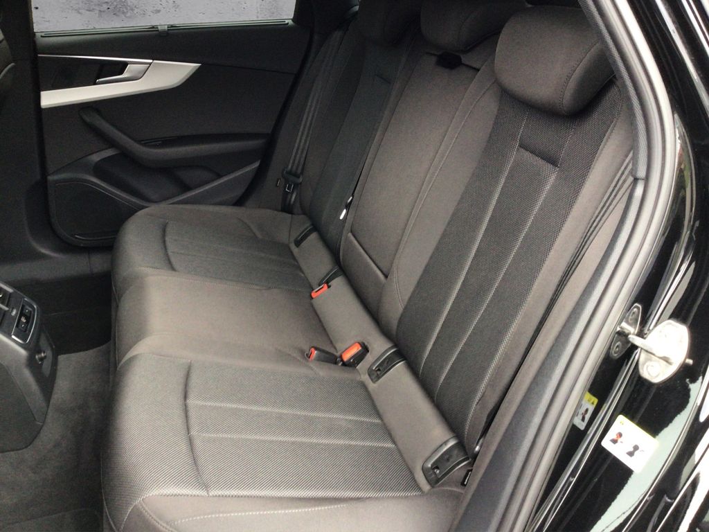 Audi A4 2021