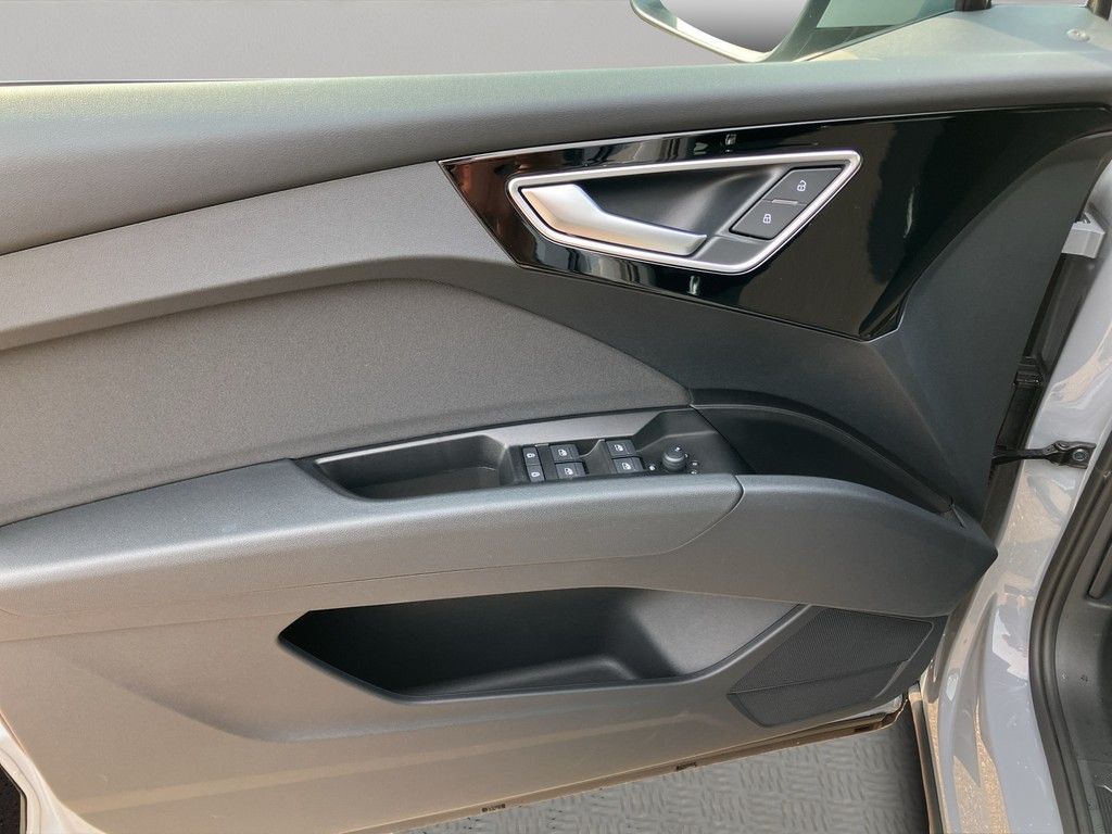 Audi Q4 e-tron 2023