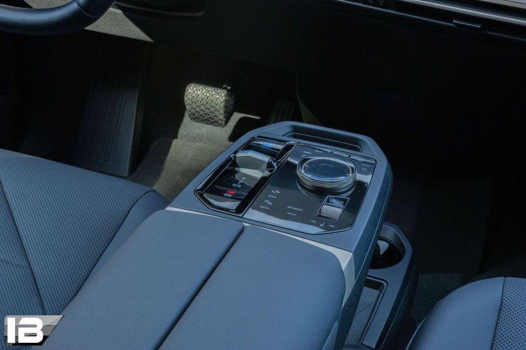 BMW iX 2022
