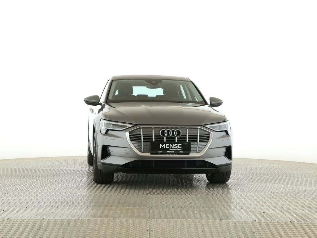 Audi e-tron 2022
