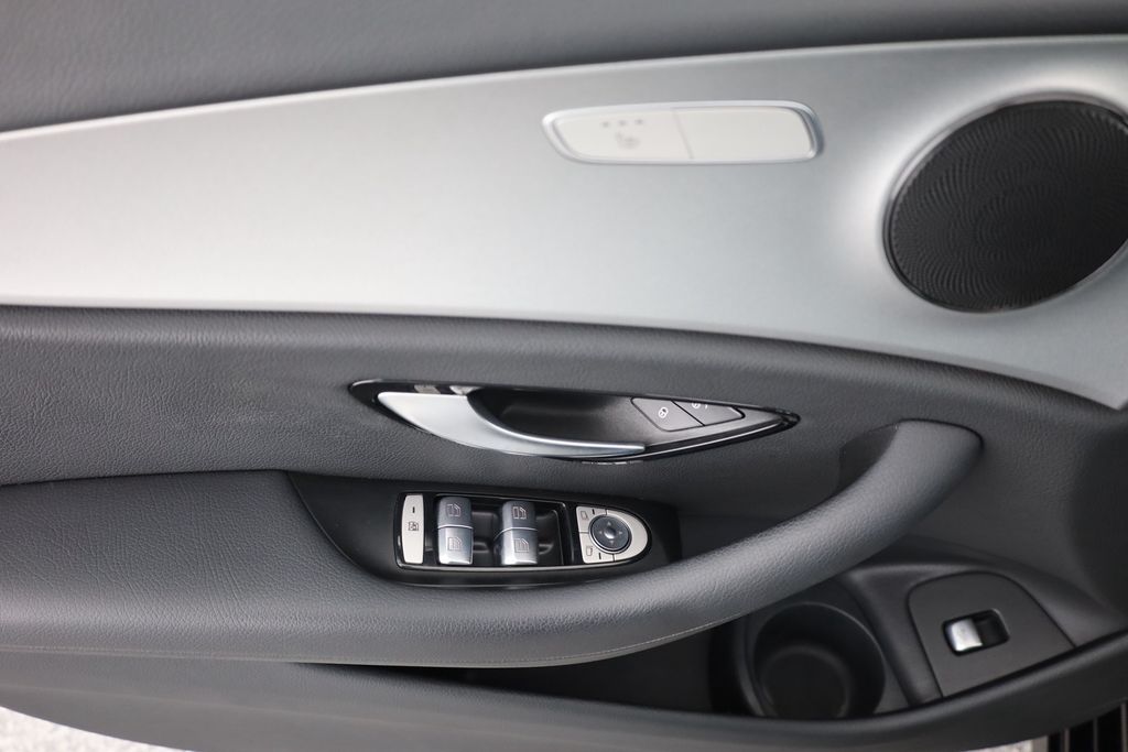 Mercedes-Benz E 300 2021