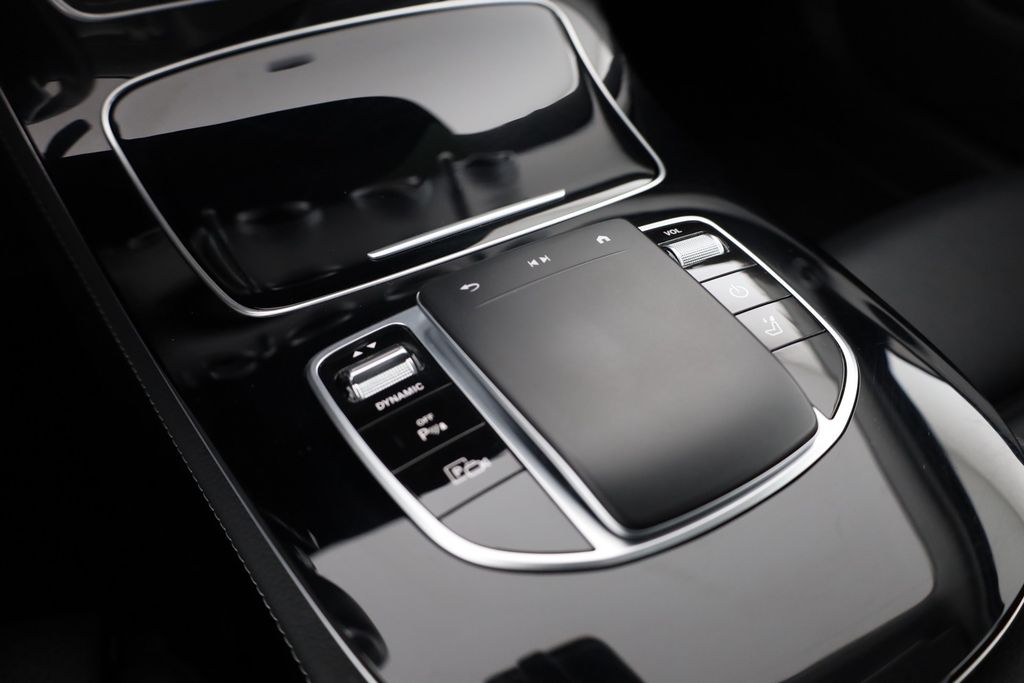 Mercedes-Benz E 300 2021