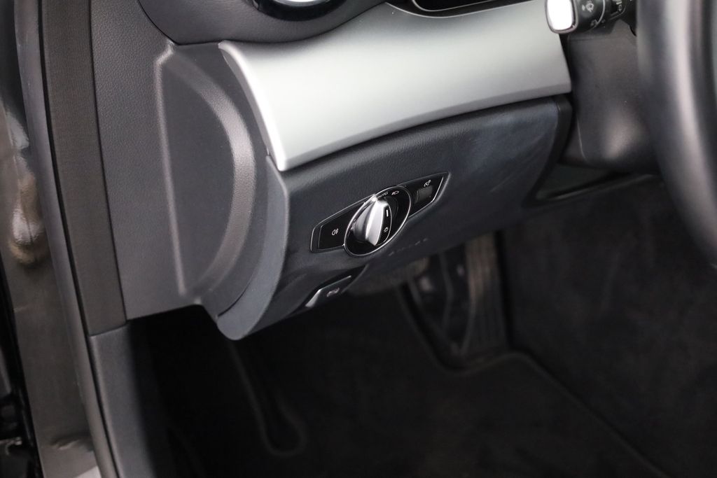 Mercedes-Benz E 300 2021