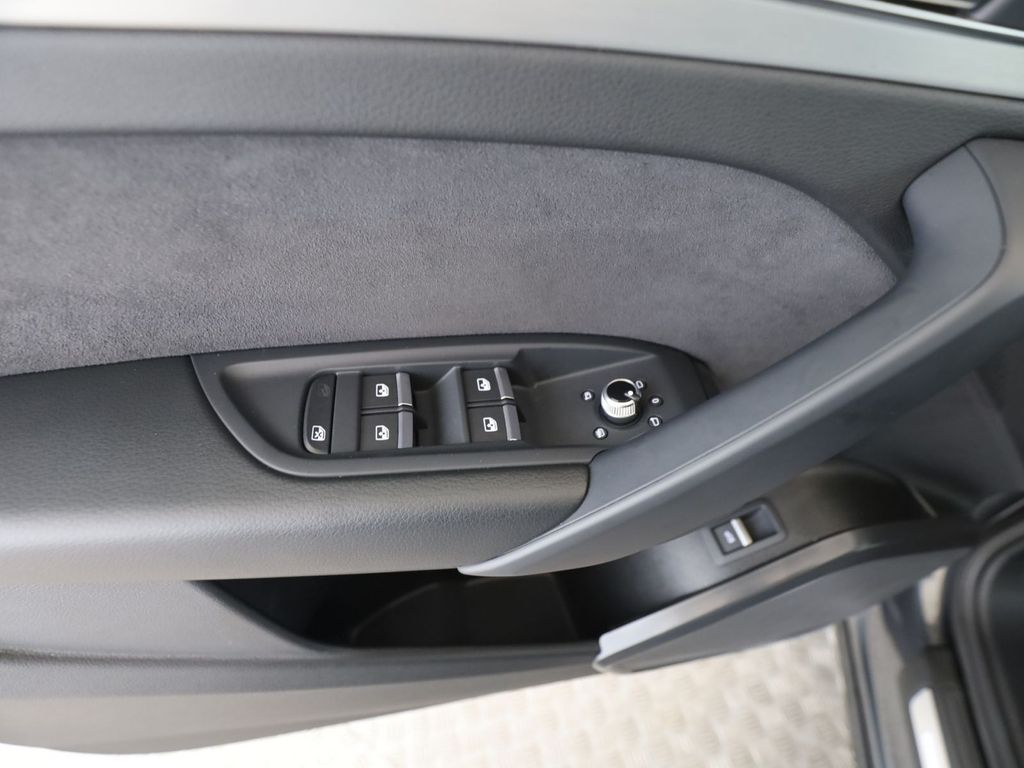 Audi SQ5 2022