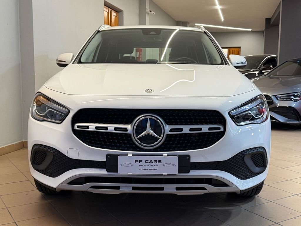 Mercedes-Benz GLA 200 2022